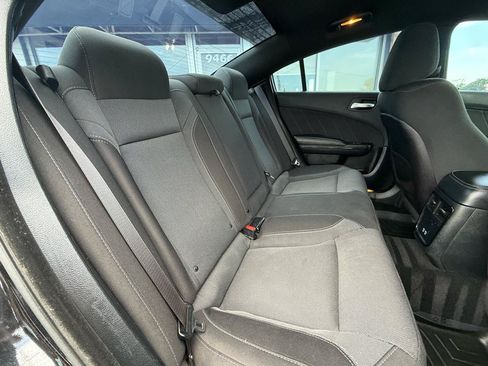 Used 2019 Dodge Charger SXT w/ Blacktop Package AWD/4WD image 22