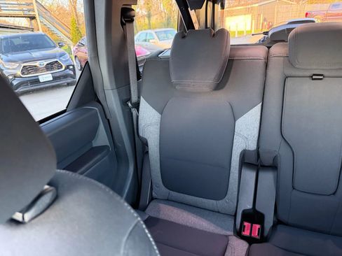 Used 2025 Ford Bronco Big Bend image 25