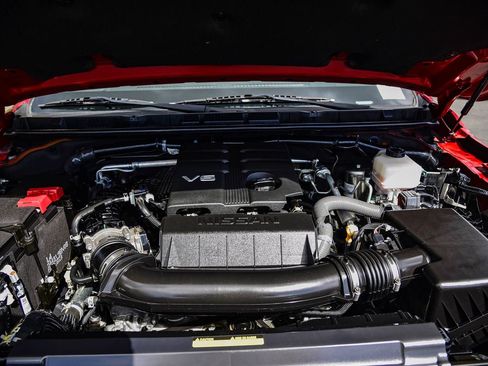 Used 2023 Nissan Frontier PRO-4X w/ Pro-4X Premium Package image 33