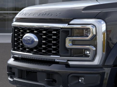 New 2026 Ford F450 Platinum w/ FX4 Off-Road Package AWD/4WD image 17