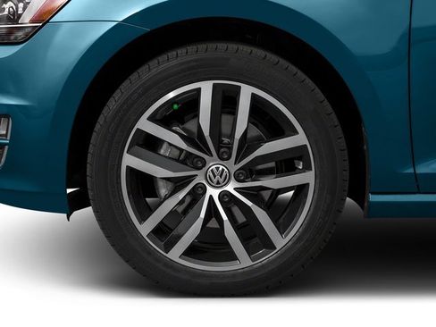 Used 2017 Volkswagen Golf S w/ Driver Assistance Package AWD/4WD image 12