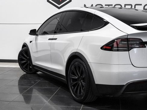 Used 2022 Tesla Model X image 14
