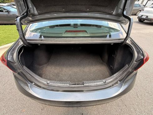Used 2014 MAZDA MAZDA3 i Touring FWD image 12