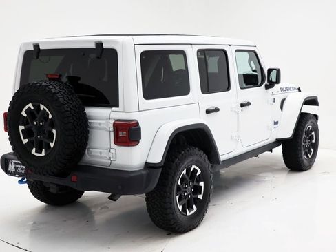 Used 2024 Jeep Wrangler Unlimited Rubicon 4xe image 2