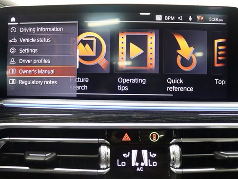 Used 2022 BMW X7 M50i AWD/4WD image 37