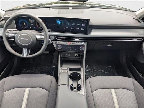 New 2025 Hyundai Sonata SEL image 17