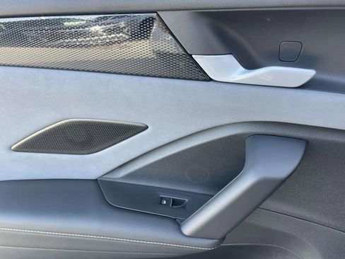 New 2026 Volkswagen Tiguan SE FWD image 13