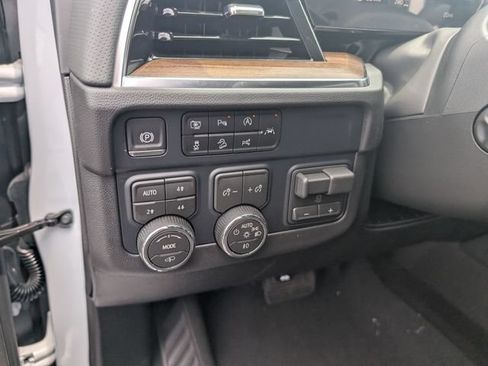 New 2026 Chevrolet Tahoe High Country AWD/4WD image 16
