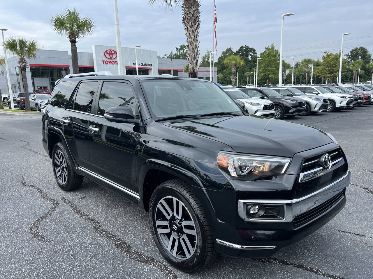 Used 2021 Toyota 4Runner Limited AWD/4WD image 2