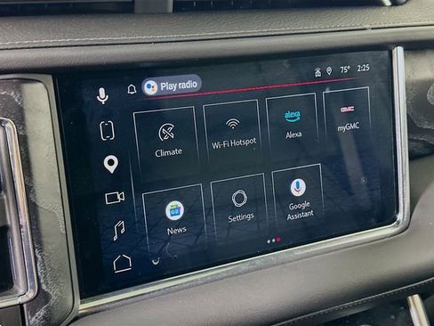 Used 2024 GMC Yukon XL Denali AWD/4WD image 15