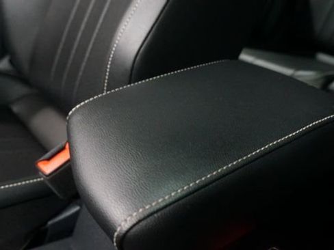 Certified 2023 Volkswagen Tiguan SE R-Line image 25