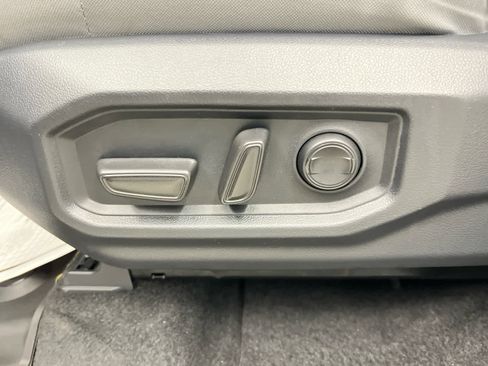 Certified 2025 Toyota Tundra SR5 w/ SR5 Convenience Package image 19