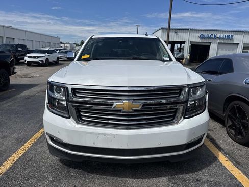 Used 2015 Chevrolet Suburban LTZ AWD/4WD image 2