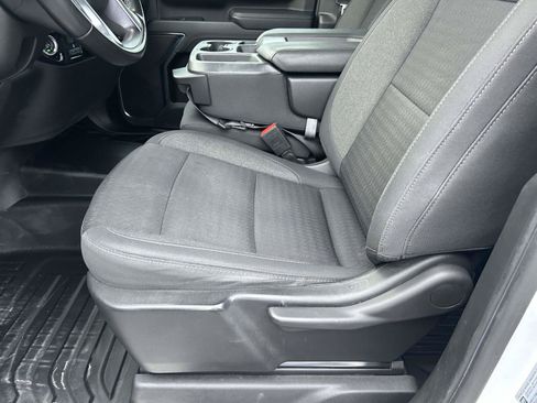 Used 2024 Chevrolet Silverado 2500 LT AWD/4WD image 18