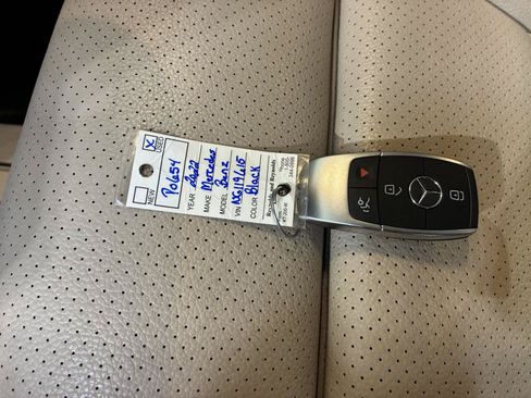 Used 2022 Mercedes-Benz GLC 300 4MATIC image 25