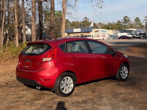 Used 2011 Ford Fiesta SE w/ 202A Rapid Spec Order Code image 3