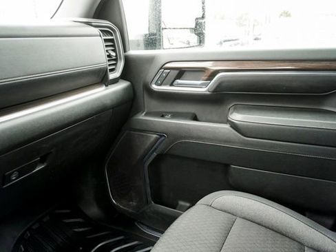 Used 2024 Chevrolet Silverado 3500 LT w/ Convenience Package image 25