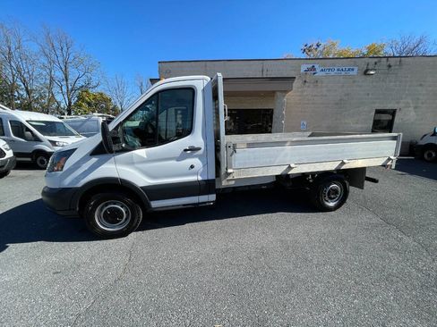 Used 2018 Ford Transit 250 138 RWD image 25
