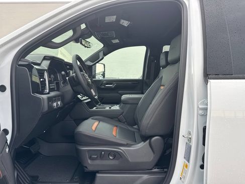 New 2026 GMC Sierra 2500 AT4 w/ AT4 Premium Plus Package AWD/4WD image 15