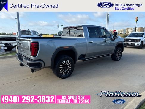 Used 2024 GMC Sierra 2500 Denali Ultimate w/ Max Trailering Package AWD/4WD image 6