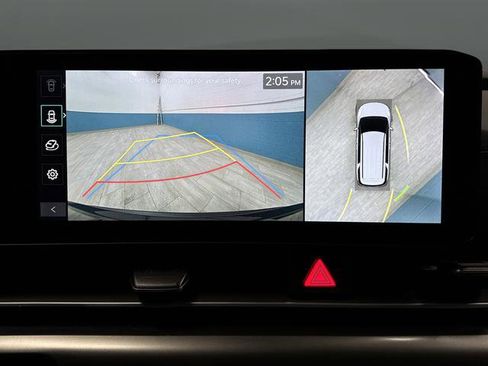 Used 2025 Kia Carnival SX image 11