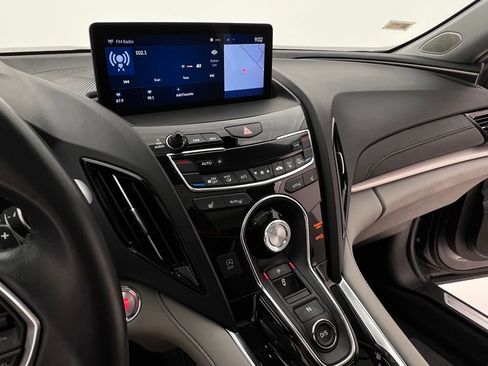 Used 2020 Acura RDX w/ Technology Package image 3