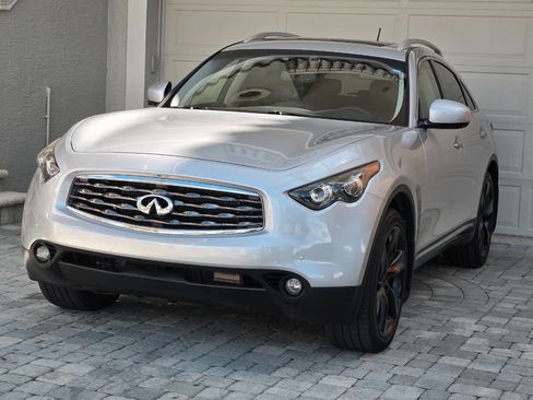 Used 2011 INFINITI FX50 AWD w/ Sport Pkg image 30