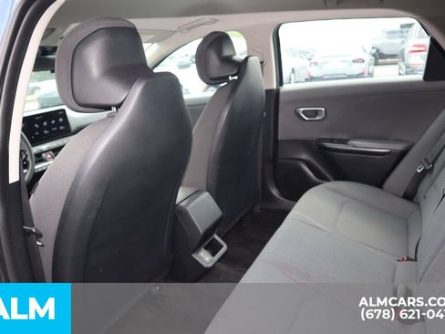 Used 2025 Kia K4 FWD image 17