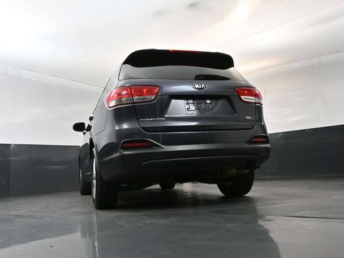 Used 2017 Kia Sorento FWD w/ LX Convenience Package image 22
