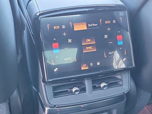 New 2026 Cadillac Vistiq Sport image 30