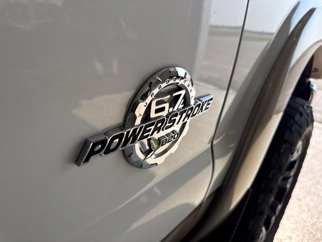 Used 2012 Ford F250 Lariat w/ Lariat Ultimate Pkg AWD/4WD image 14
