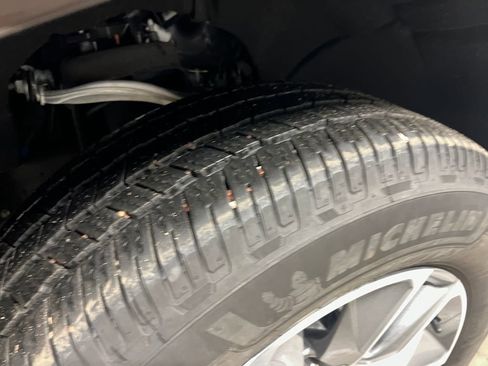 Used 2019 Chevrolet Silverado 1500 RST image 11