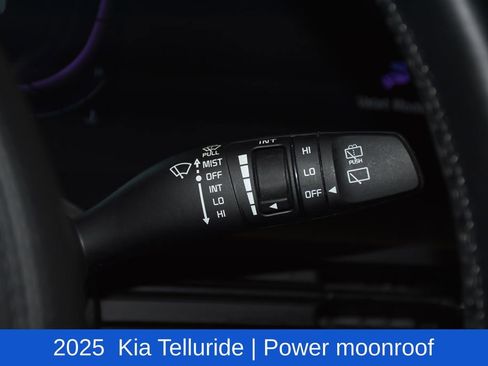 Used 2025 Kia Telluride S image 12