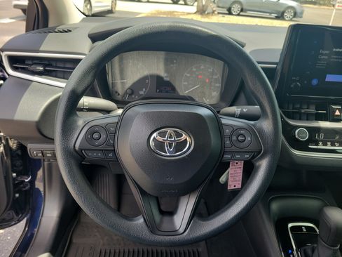 Used 2025 Toyota Corolla LE FWD image 22