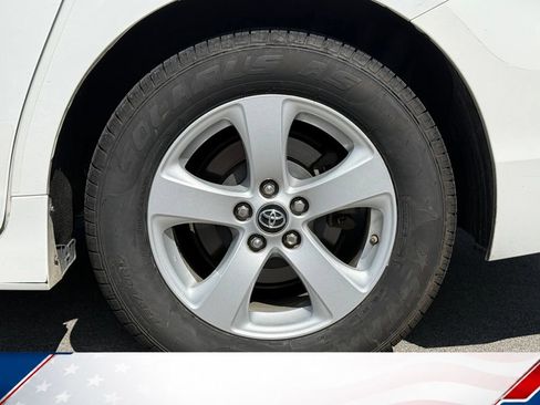 Used 2019 Toyota Sienna LE FWD image 9