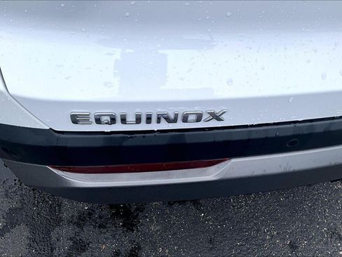 Used 2026 Chevrolet Equinox LT FWD image 32