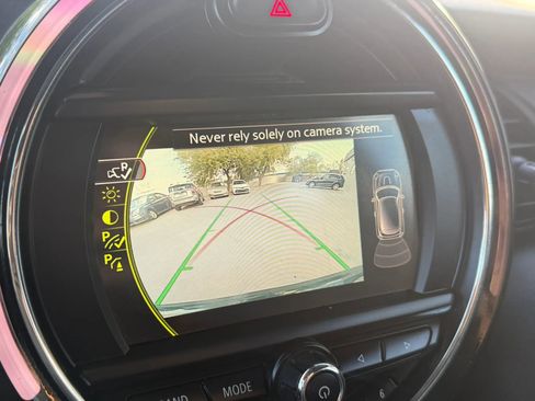 Used 2016 MINI Cooper 2-Door Hardtop image 23