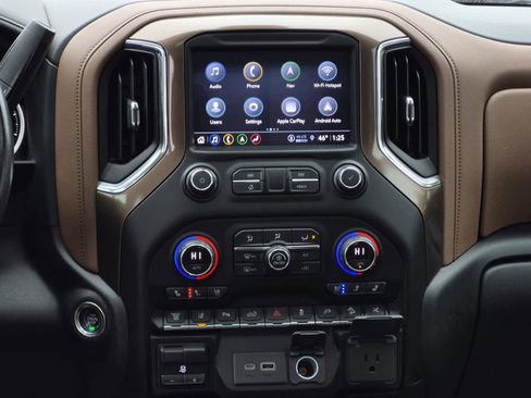 Used 2021 Chevrolet Silverado 2500 High Country w/ Z71 Off-Road Package image 15