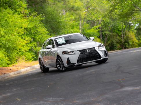 Used 2017 Lexus IS 200t F Sport w/ F Sport Package RWD image 23