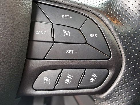 Used 2024 Dodge Durango GT image 23