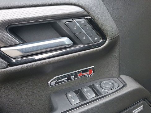 Used 2022 GMC Sierra 1500 AT4 image 22