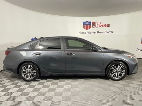 Used 2022 Kia Forte GT-Line w/ GT-Line Premium Package FWD image 2