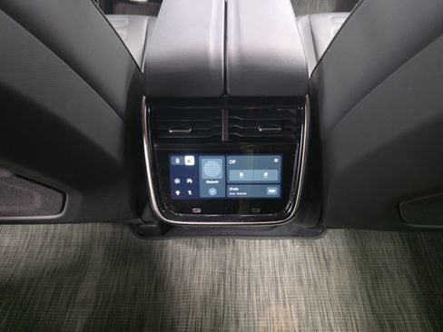 Used 2023 Rivian R1S Adventure AWD/4WD image 30