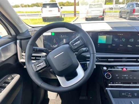 New 2026 Hyundai Santa Fe SE FWD image 11