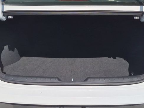 Used 2026 Hyundai Elantra Sport FWD image 23