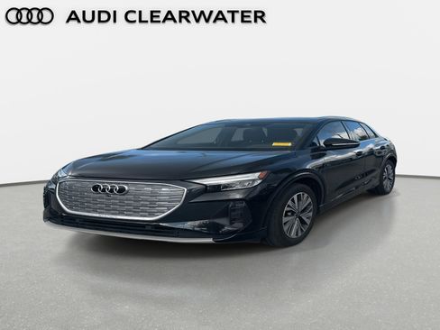 Used 2023 Audi Q4 e-tron Premium Plus w/ Premium Plus image 2