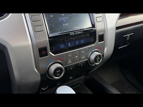 Used 2016 Toyota Tundra Limited w/ Limited Premium Package RWD image 23