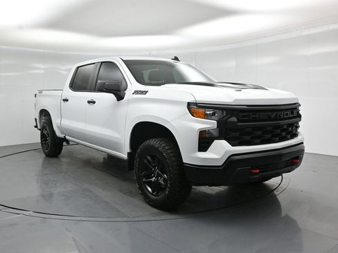 Used 2024 Chevrolet Silverado 1500 Custom Trail Boss w/ LPO, Dark Essentials Package AWD/4WD image 54