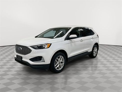 Used 2023 Ford Edge SEL image 5
