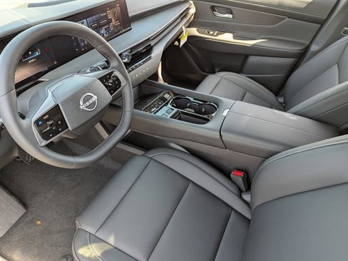 New 2025 Nissan Murano SV image 9